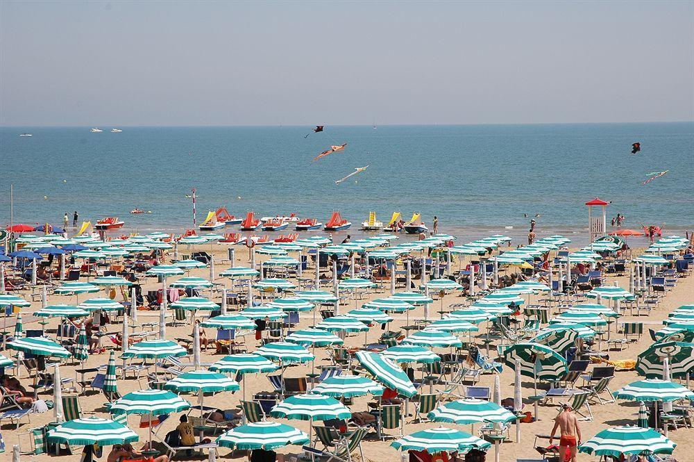 Aparthotel Albatros 3*